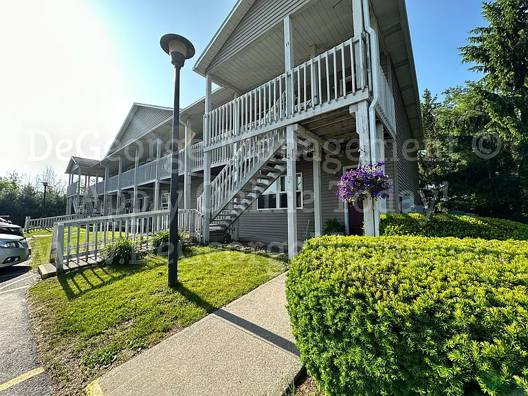 Burdick Estates Apartments — Photo 80