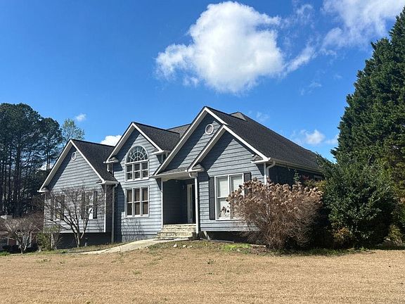 3rd image of 2810 Quince Ln NW