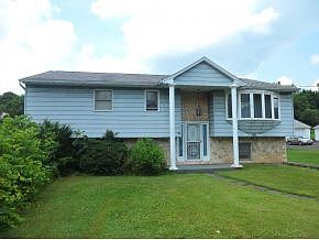 2nd image of 1713 Newell Rd