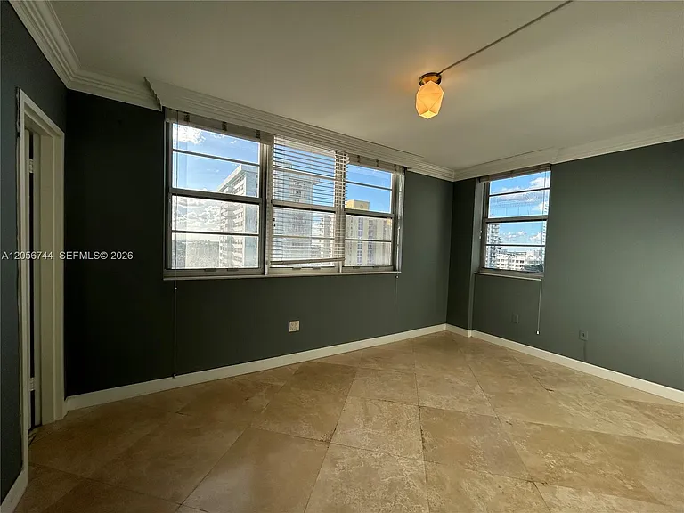5825 Collins Ave #9C — Photo 51