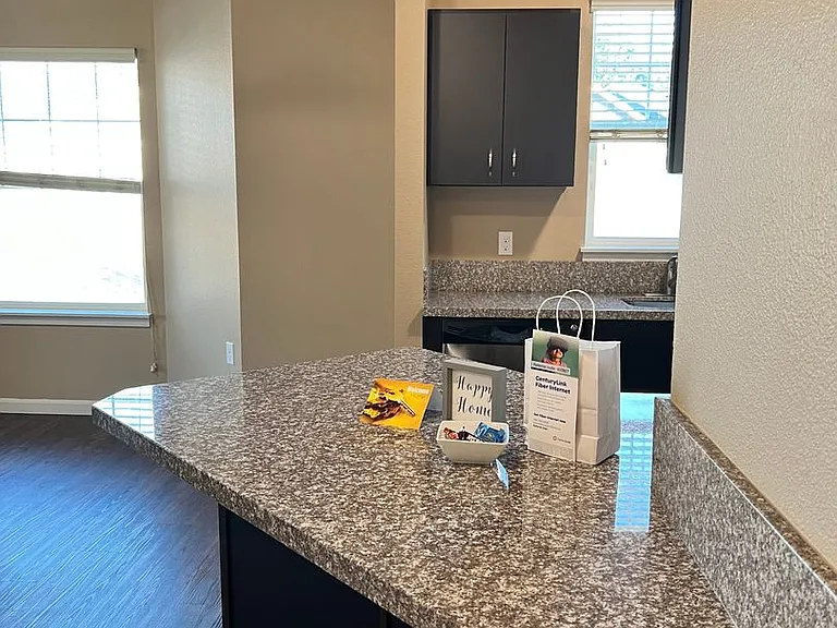 Encore Apartments — Photo 43