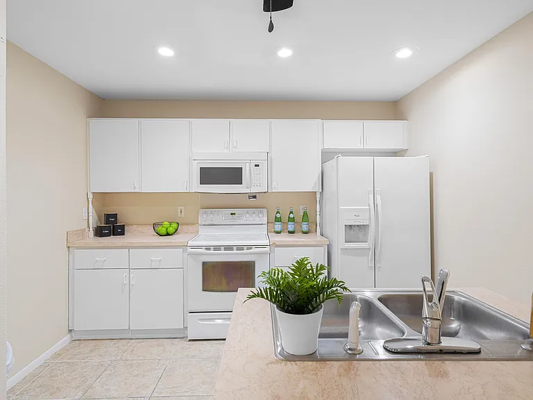 Kitchen with an island.