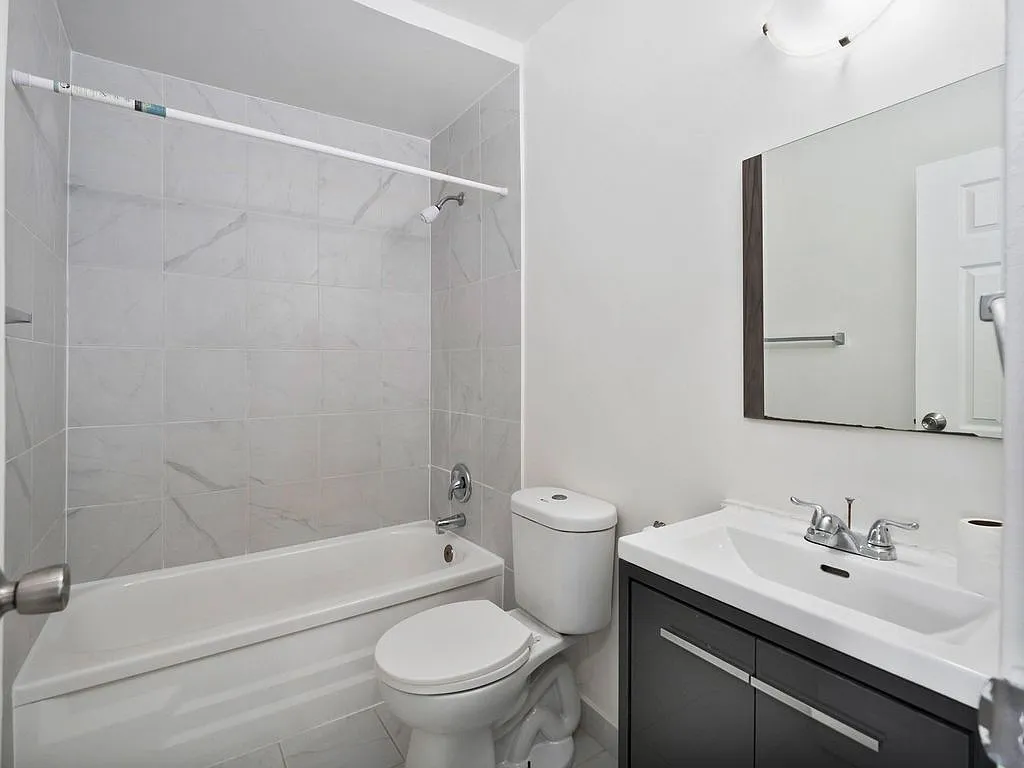 Torbolton Apartments — Photo 3