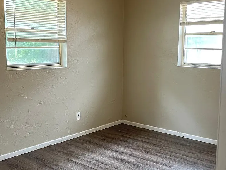 1723 Dixon Blvd #11 — Photo 6