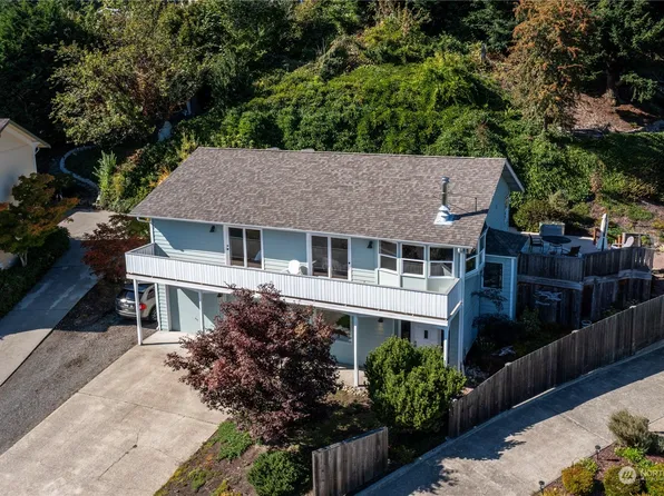 25211 43rd Place S, Kent, WA 98032