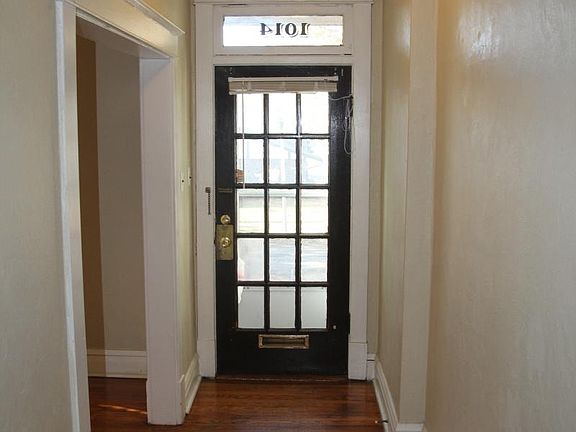 2nd image of 1014 Commodore Dr Floor 1