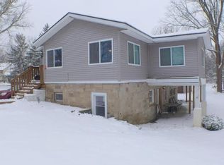 1922 W Holmes Rd, Lansing, MI 48910