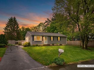 19 Beyer Dr, Easthampton, MA 01027