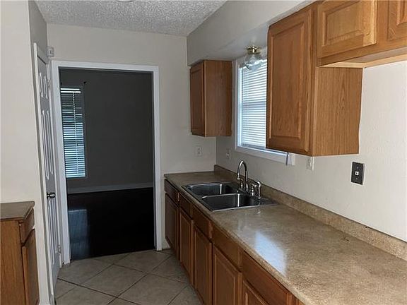 5th image of 5218 Wentworth Dr
