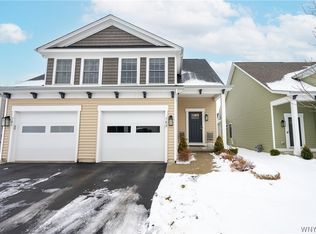 702 Carriage Ln, West Seneca, NY