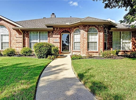 3rd image of 544 Tall Oaks Pl