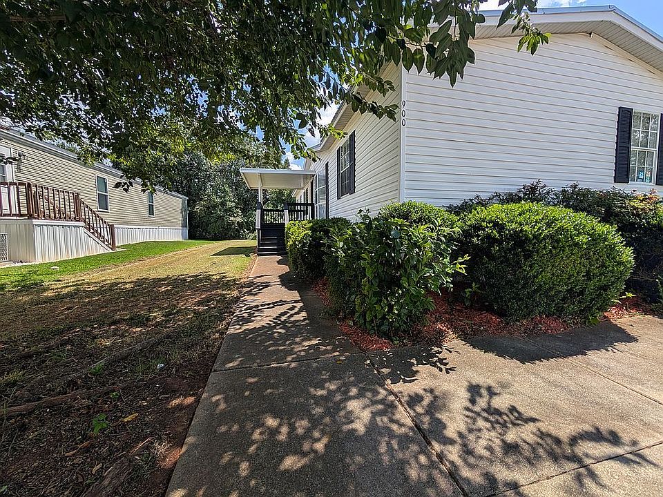 1st image of 900 Cambridge Pkwy