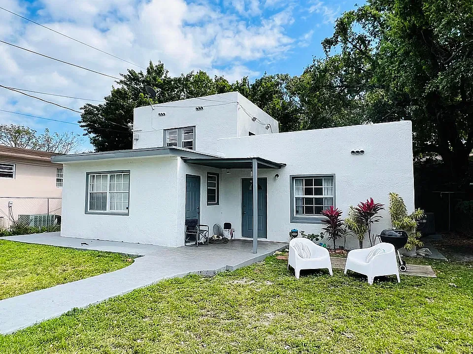 2 bed, 1350 sqft, $2,000 — Photo 1
