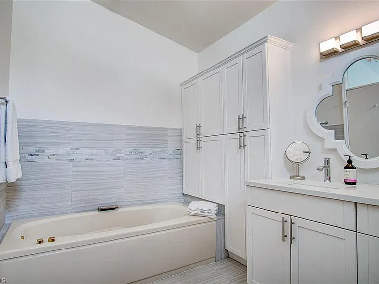 7271 Mill Pond Cir — Photo 15