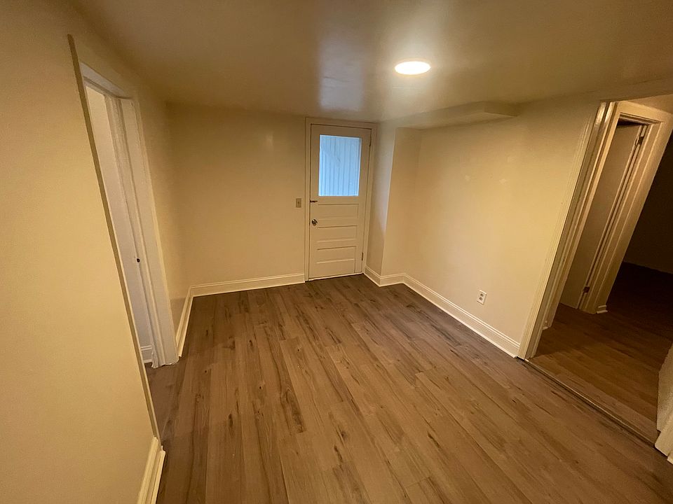 1st image of 260 Grady Ave