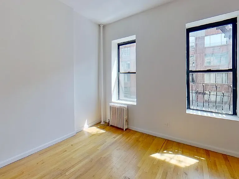 349 E 82nd St #4FE — Photo 5