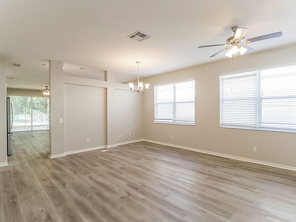 4th image of 2521 Deer Forest Dr