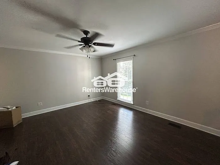 2501 Crestwood Cir — Photo 15