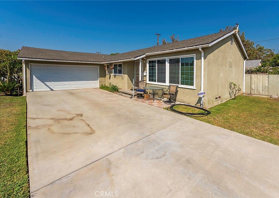 1st image of 551 Greenberry Dr