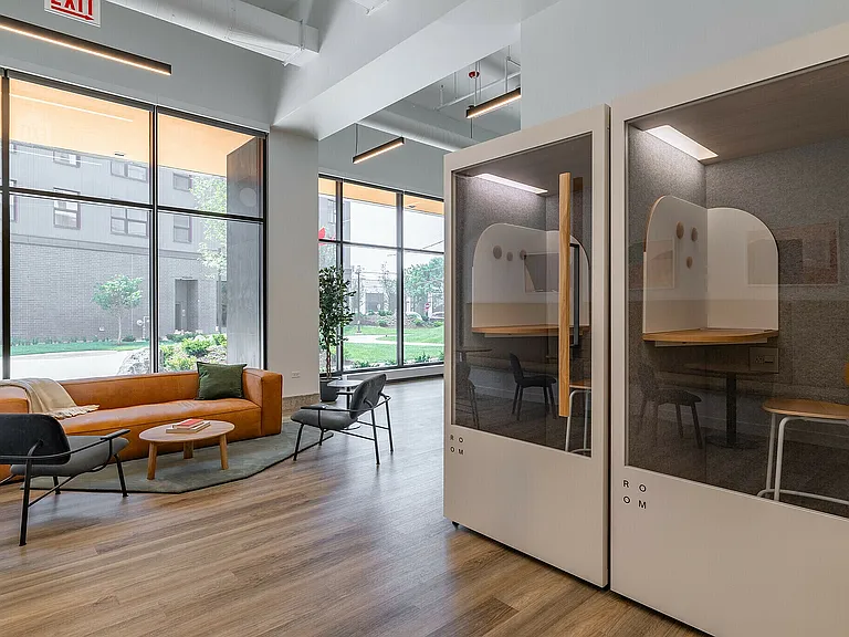 post-chicago-chicago-il-workspace