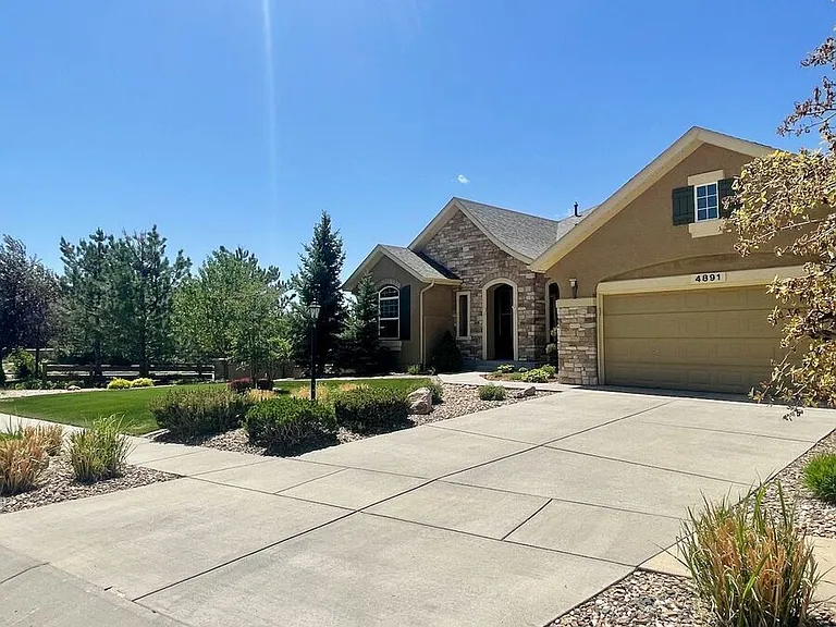 4891 Alberta Falls Way — Photo 2