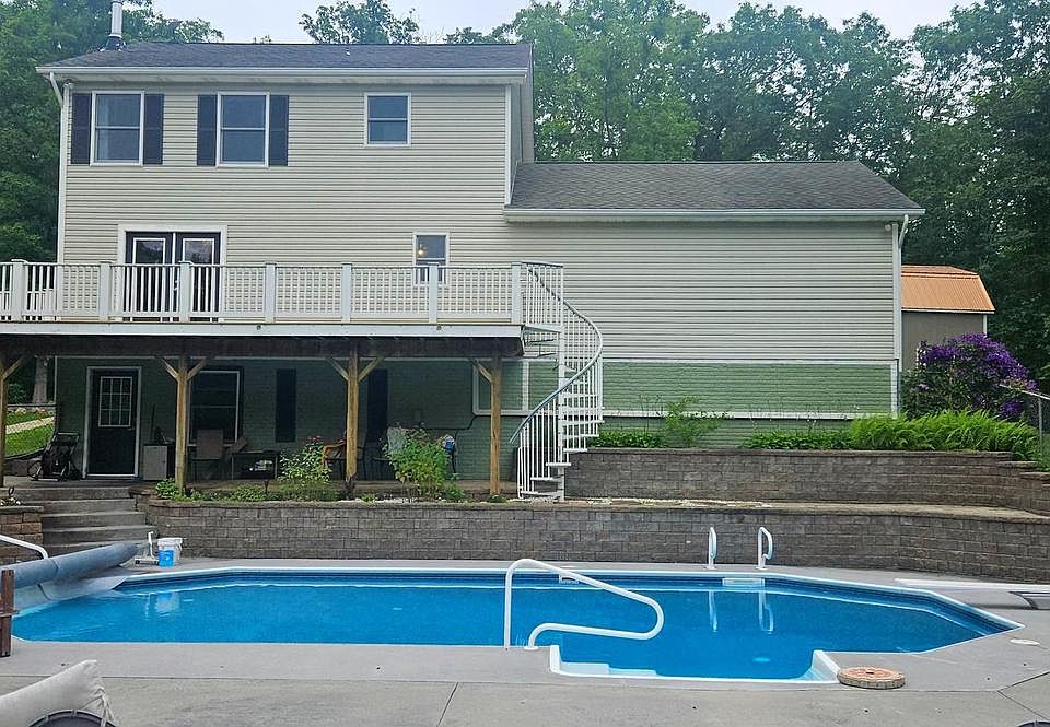 1st image of 148 Arklow Dr