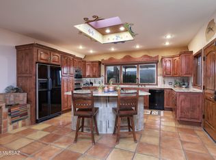 925 N Rancho Del Jefe Loop, Tucson, AZ 85748