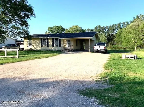 125 Saint Basil Ln, Church Point, LA 70525