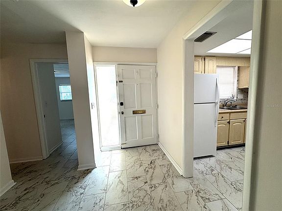 2nd image of 610 Indian Rocks Rd N APT 103