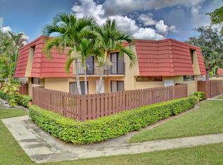 23060 Oxford Pl APT C, Boca Raton, FL 33433