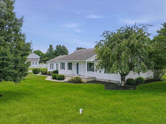 2nd image of 13292 Jefferson Rd
