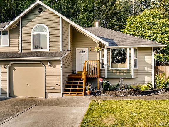 2nd image of 9319 15th St SE