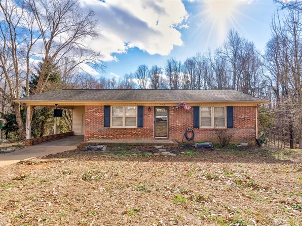 729 Lakehurst Dr, Shelby, NC 28150