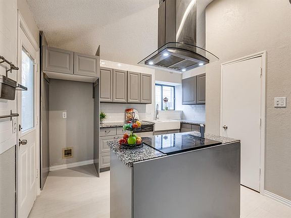 4th image of 6405 Meadow Glen Dr