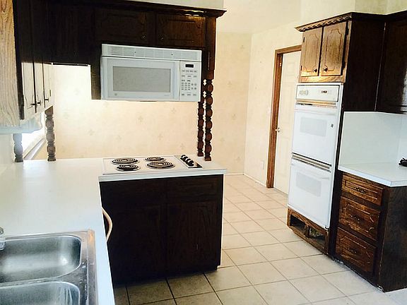 5th image of 4314 Arapajo St