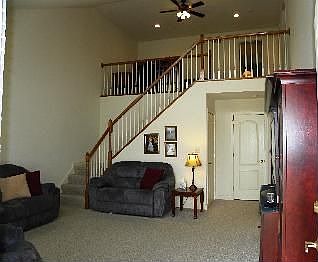3rd image of 4395 Green Park Dr