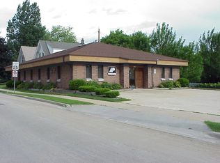 1545 S 84th St, West Allis, WI 53214