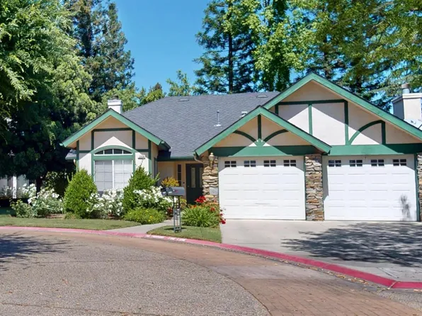 2808 W Brentford Ct, Fresno, CA 93711