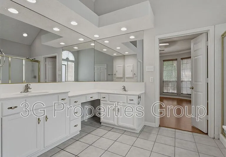 2109 Gisbourne Dr — Photo 13