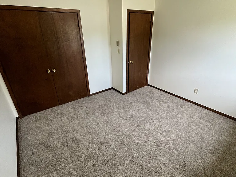 470 Monroe St #8 — Photo 7