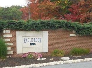 130 Peace Pipe Dr, Hazleton, PA 18202