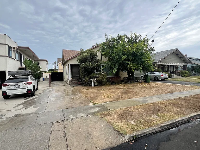 4412 Russell Ave — Photo 5