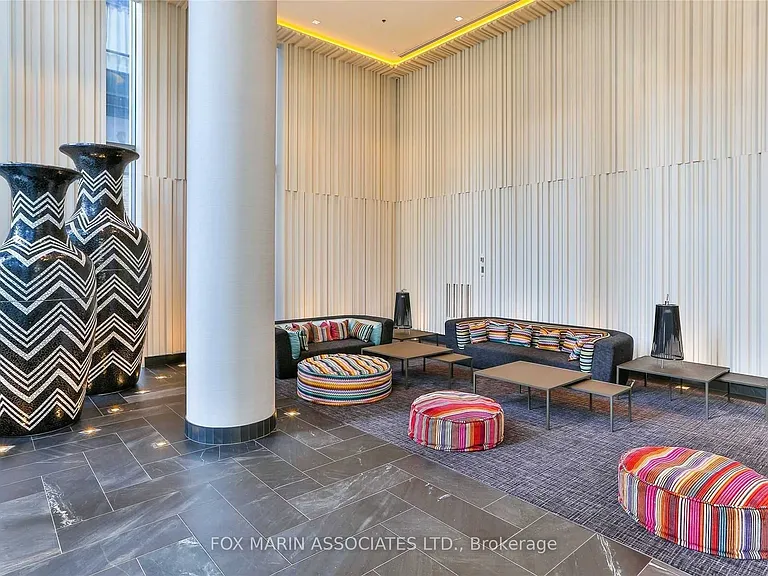 42 Charles St E #2108 — Photo 17