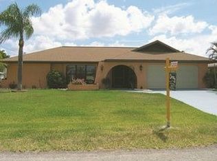 2515 SE 25th Pl, Cape Coral, FL 33904