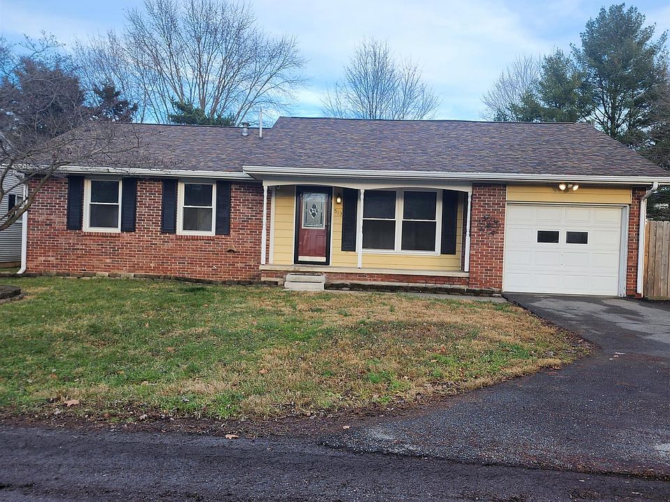1st image of 513 Sunnyside Dr