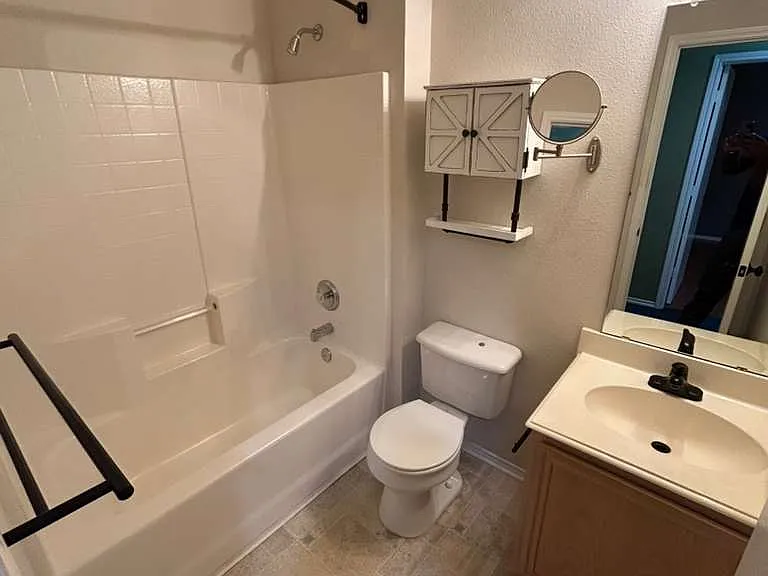 3830 Kiest Knoll Dr — Photo 9