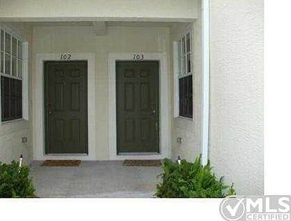 3rd image of 3051 SE Lexington Lakes Dr APT 103