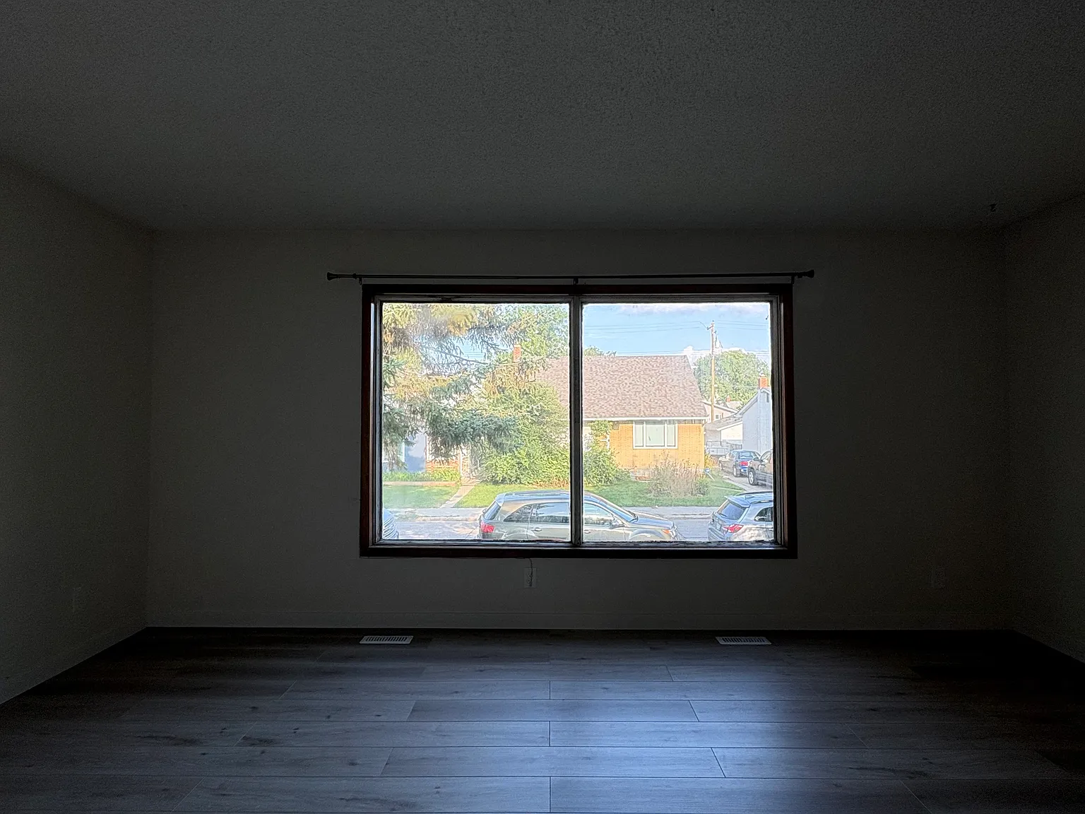 496 King Edward Street - 1 — Photo 3