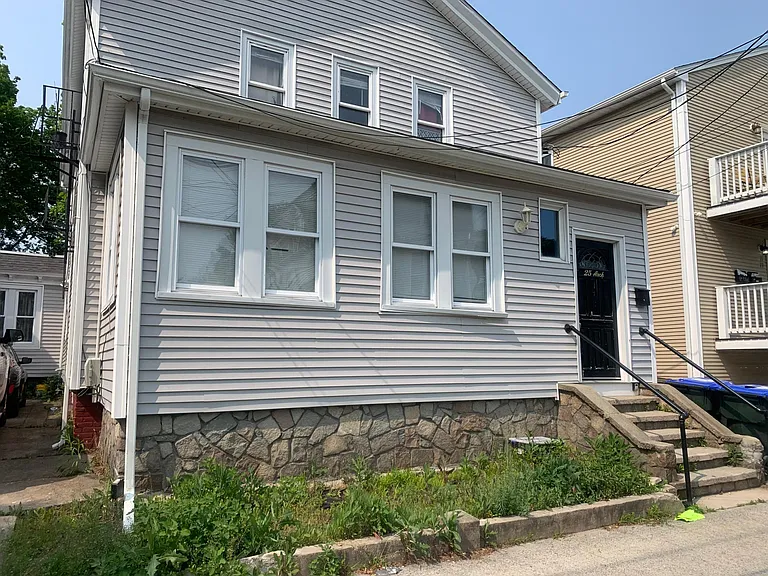 25 Arch St #1 — Photo 16