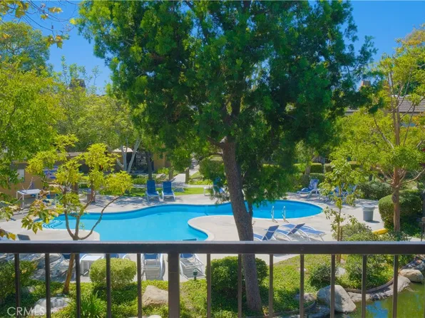 16951 Millpond Ln Unit 51, Huntington Beach, CA 92647